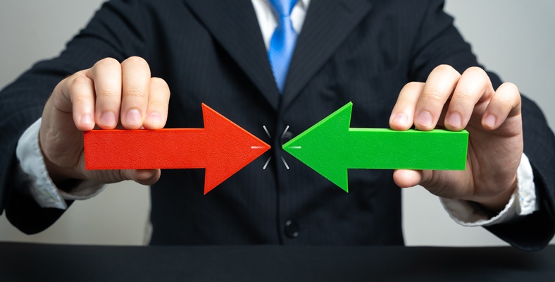 仲介業者と『片側FA』の決定的な違い～M&Aトラブル回避策！