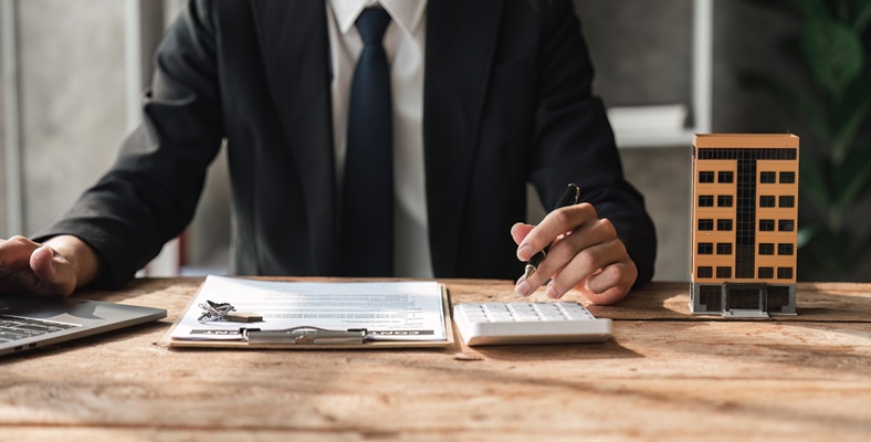 賃貸不動産による相続対策に待った！～税制改正で財産評価方法の厳格化